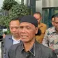 Tenaga Ahli PD Pasar Jaya Rosario De Marshall alias Hercules usai diperiksa KPK sebagai saksi kasus dugaan suap penanganan perkara di MA yang melibatkan hakim agung. (Foto: Istimewa)