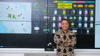 CEO PTPN V Jatmiko Santosa di ruang kontrol kinerja perusahaan. (Liputan6.com/M Syukur)