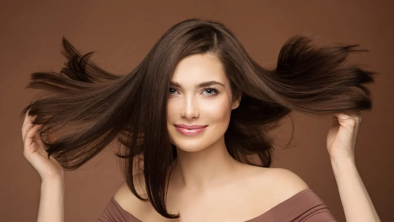 Bingung Mau Cat Rambut Warna Apa? Yuk, Cari Tahu Pilihan yang Tepat Sesuai Karakter Diri Sendiri