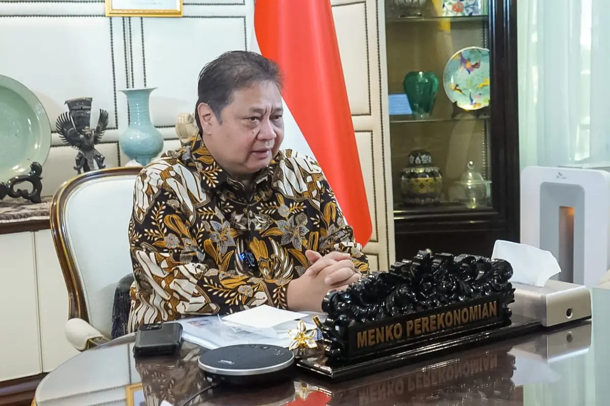 Menteri Koordinator Bidang Perekonomian Airlangga Hartarto hadir secara virtual di acara peresmian pabrik kedua Moorlife Plant Operation di Kabupaten Nganjuk, Senin (4/12/2023). (Dok Kemenko Perekonomian)
