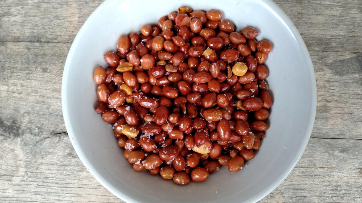 Cara Goreng Kacang Tanah Anti Gosong, Lakukan Trik Sederhana Ini