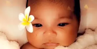 Khloe Kardashian akhirnya mengunggah video True Thompson di hari ibu. (snapchat/khloekardashian)