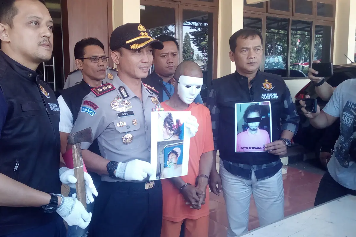 Kapoles Garut AKBP Budi Satria Wiguna saat rilis kasus di Garut