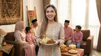 8 Inspirasi Gaya Rambut Wanita untuk Lebaran, Cocok Buat Remaja hingga Dewasa