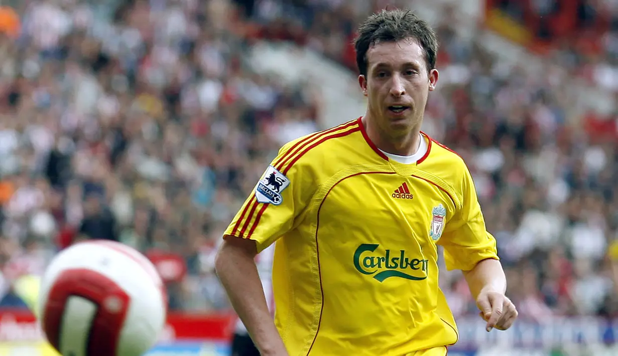 Robbie Fowler - Fowler merupakan salah satu bomber terbaik yang pernah dimiliki Liverpool. Fowler telah memainkan 266 pertandingan untuk klub tersebut dalam dua periode yang berbeda dan mencetak 128 gol. (AFP/Andrew Yates)