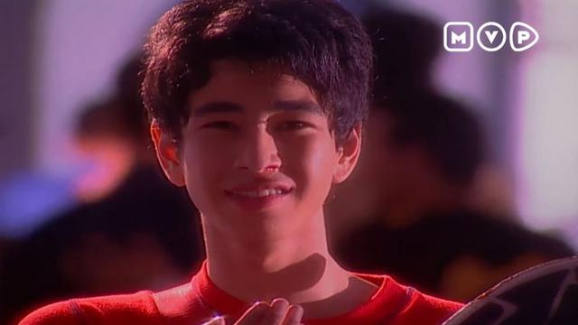 6 Potret Lawas Raffi Ahmad di Awal Karier, Parasnya Disebut Mirip Dimas Ahmad