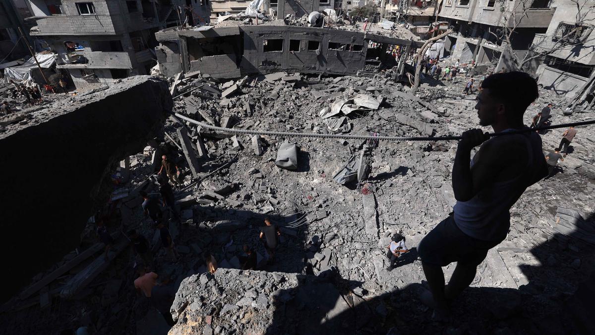 Di Tengah Desakan Gencatan Senjata, Militer Israel Tetap Lancarkan Serangan di Gaza
