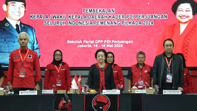 Ketua Umum DPP PDI Perjuangan (PDIP) Megawati Soekanoputri menghadiri pembukaan acara pembekalan bagi Kepala/Wakil Kepala Daerah Se-Indonesia Pemenang Pilkada 2024 di Sekolah Partai Lenteng, Jakarta, Jumat (16/5/2025) (Istimewa)