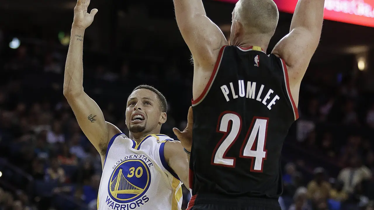 Golden State Warriors Hempaskan Portland Trail Blazers
