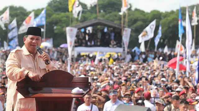 Capres nomor urut 01 Prabowo Subianto berkampanye di Lapangan Sriwedari, SOlo