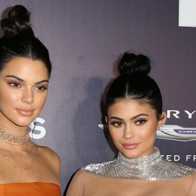 Beli Rumah Baru Kylie Jenner Diamuk Kendall Jenner Showbiz Liputan6 Com [ 640 x 640 Pixel ]