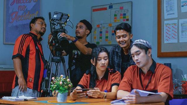 Pertama Kali Adu Akting, Ini 6 Potret Gerald Yohanes dan Ika 'Sinemart Mencari Bintang'