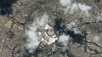 Gambar satelit menunjukkan pemandangan Masjidil Haram di Kota Suci Mekkah, Arab Saudi, 12 Agustus 2019. Kepentingan Masjidil Haram sangat diperhitungkan dalam agama Islam, karena selain menjadi kiblat, masjid ini juga menjadi tempat ritual haji. (AIRBUS DEFENSE AND SPACE/AFP)