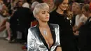 Rita Ora mengatakan ada alasan mengapa ia putus dengan Calvin Harris, “’Itu lebih dari aku kagum padanya, Namun pada saat itu, aku merasa dia bisa berbuat salah dalam hubungan,” tandas Rita. (Bintang/EPA) Sumber: independent.ie