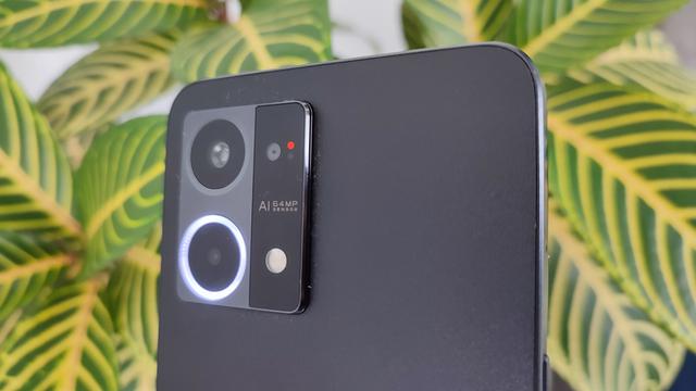 Oppo Reno8 (Liputan6.com/Giovani Dio Prasasti)