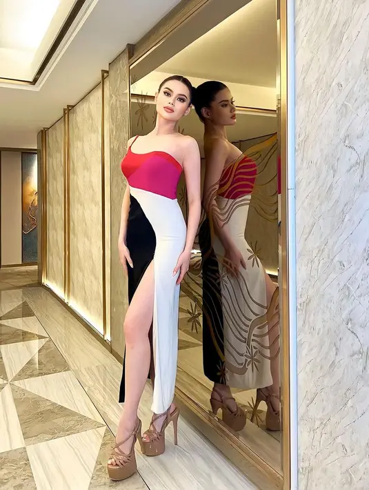 Ia juga meraih dua penghargaan spesial yakni ‘Best in Evening Gown’ dan ‘Miss Photogenic’. [Instagram/fabienne_fng]