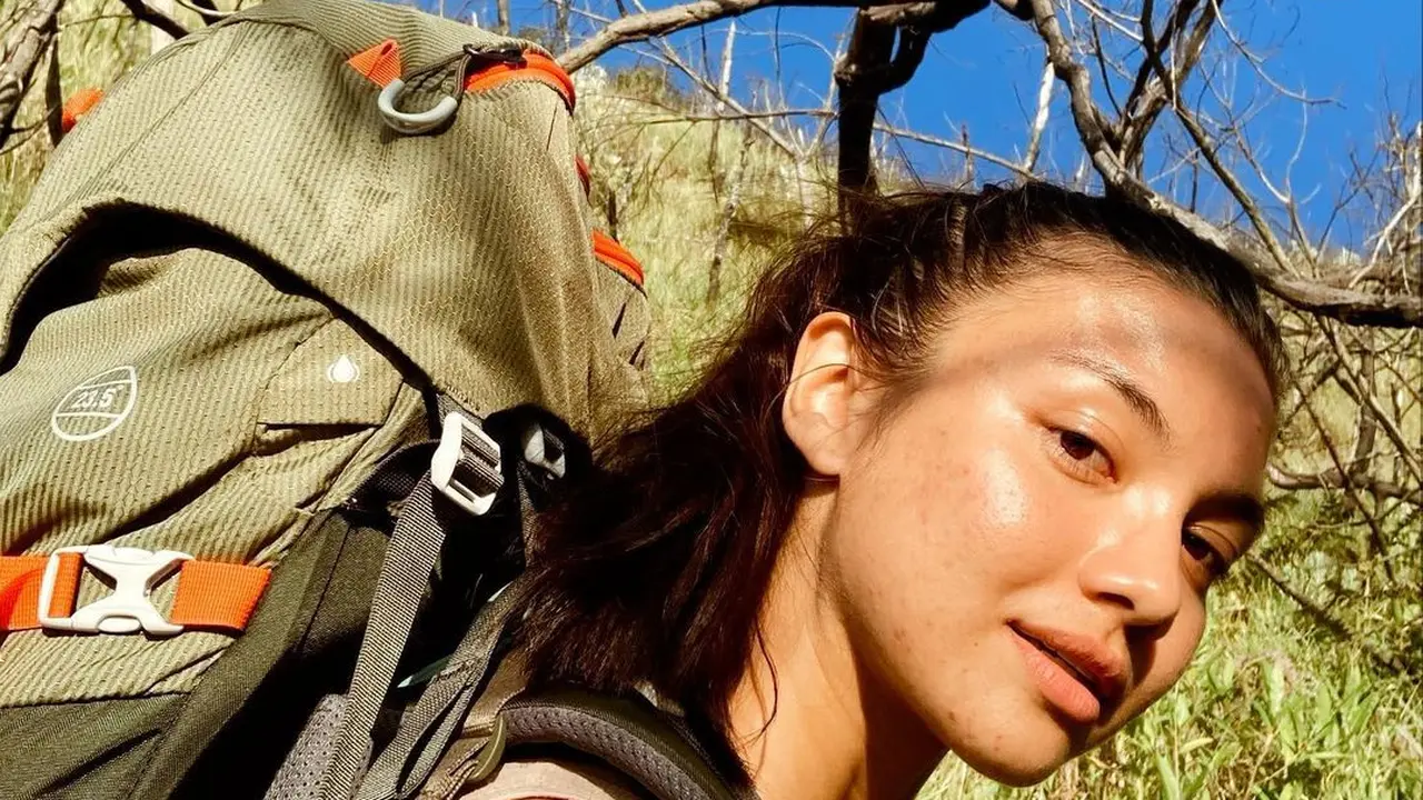 Angela Gilsha ala backpacker cantik (Instagram/angelagilsha)