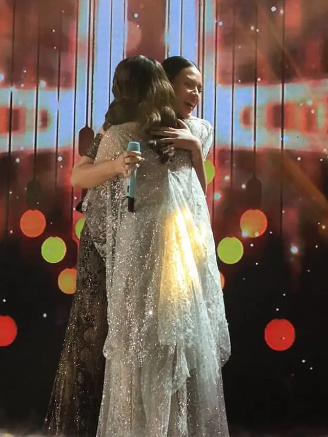 Sempat Kaget Bakal Duet Bareng, Ini 5 Potret Tiara Idol dan Raisa di Atas Panggung