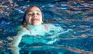 10 Cara Menjaga Keselamatan Anak di Laut dan Kolam Renang, Bukan Sekadar Bisa Berenang