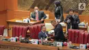 Pimpinan sidang saat Rapat Paripurna ke-15 masa persidangan III tahun 2022-2023 dalam penyampaian laporan hasil uji kelayakan dan kepatutan Calon Anggota KPI periode 2022-2025 di Kompleks Parlemen, Senayan, Jakarta, Selasa (7/2/2023). Rapat Paripurna tersebut mengesahkan calon Anggota Komisi Penyiaran Indonesia (KPI) Periode 2022-2025. (Liputan6.com/Faizal Fanani)