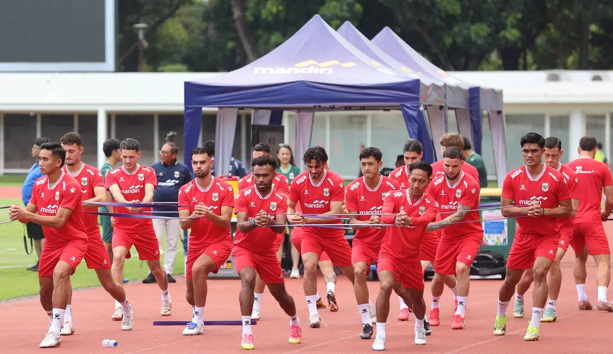 Timnas Indonesia dijadwalkan akan menghadapi Bulgaria dalam pertandingan final FIFA Series 2026. Tampak dalam foto, para pemain Timnas Indonesia saat sesi latihan untuk FIFA Series 2026 Stadion Madya, Kompleks Gelora Bung Karno, Senayan, Jakarta, Minggu (29/3/2026). (Bola.com/M Iqbal Ichsan)