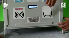 Siswa SMP di Solo berhasil membuat robot yang mampu mengeluarkan sembako.