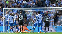 Momen pertandingan antara Brighton versus Manchester City di ajang Liga Inggris 2025/2026. (JUSTIN TALLIS / AFP)