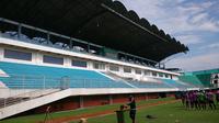 Stadion Maguwoharjo, Sleman. (Bola.com/Vincentius Atmaja)