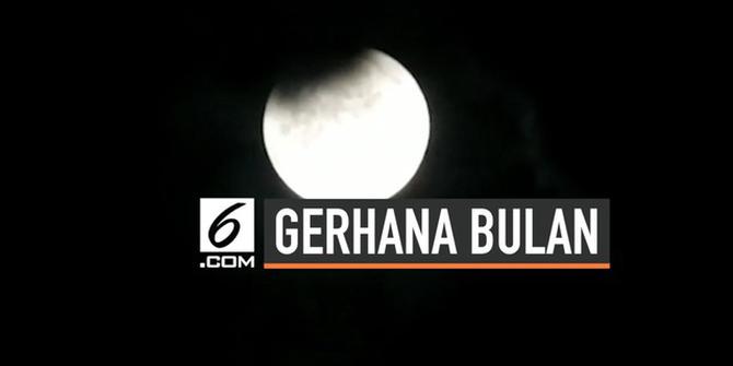 VIDEO: Penampakan Gerhana Bulan Sebagian di India