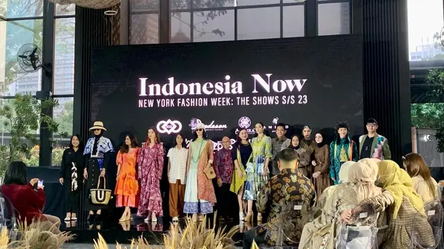 6 Desainer Indonesia Bakal Unjuk Gigi di New York Fashion Week, Bawakan Kekayaan Kriya Nusantara
