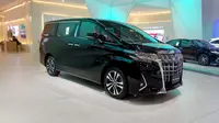 Toyota Alphard (Otosia.com/Arendra Pranayaditya)