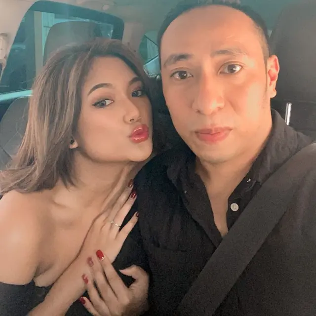 Berpacaran, Ini 6 Potret Kebersamaan Marion Jola dan Kekasih Baru