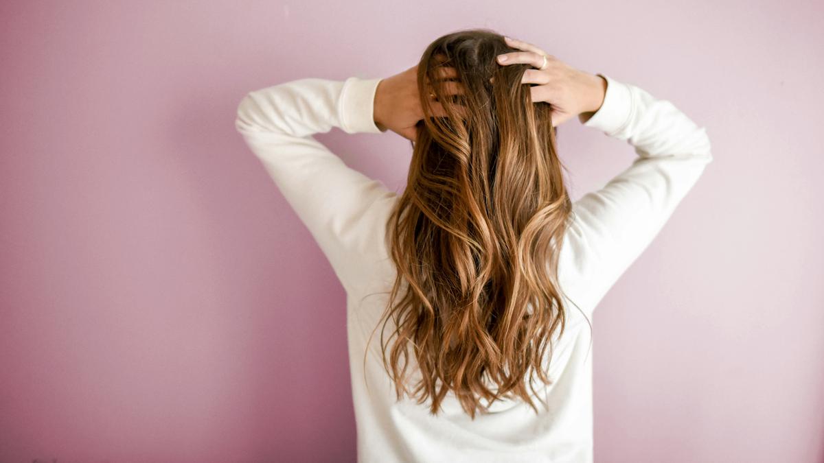 5 Inspirasi Warna Rambut untuk Kulit Sawo Matang, Cocok dan Menarik