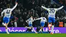 Kaoru Mitoma benar-benar menjadi mimpi buruk bagi Chelsea saat bertandang ke markas Brighton & Hove Albion pada laga pekan ke-25 Premier League di American Express Stadium, Sabtu (15/2/2025). Setelah gol pembuka dari pemain asal Jepang tersebut, The Blues langsung kehilangan kendali dan akhirnya kalah tiga gol tanpa balas. (AFP/Glyn Kirk)