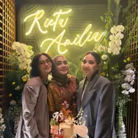 Nagita Slavina dan Caca Tengker saat Rayakan Ulang Tahun Ibunnya, Rieta Amilia ke-64. [@rieta_amilia]