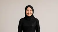 8 Model Gamis Hitam Kombinasi Brokat dan Satin, Mewah dan Elegan