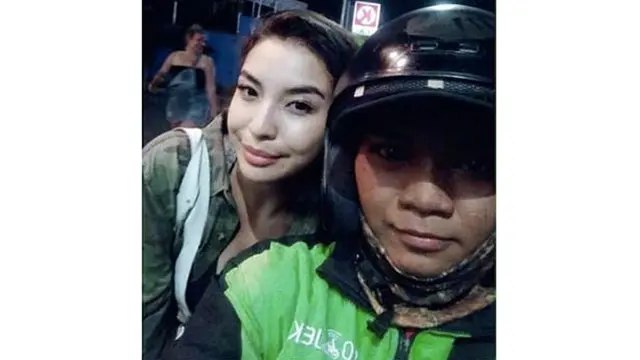 Manohara