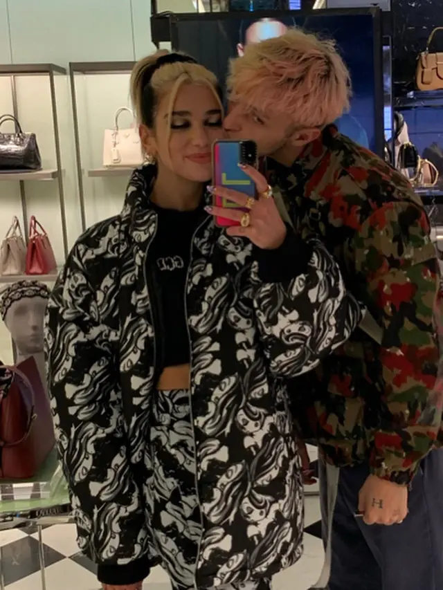 Potret Mesra Dua Lipa dan Anwar Hadid