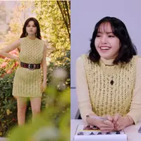 Lisa dan Selena terlihat pernah mengenakan gaun rajutan dari Salvatore Ferragamo seharga 990 dollar. Bedanya Lisa mengenakan dalam turtleneck. Sedangkan Selana menggenakan belt. Dok. Koreaboo