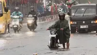 Hujan, Banjir Jakarta, dan Semangkuk Mie Ayam