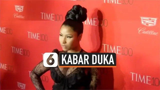 Kabar duka datang dari penyanyi Nicki Minaj, sang ayahanda meninggal setelah menjadi korban tabrak lari. Sang pelaku dilaporkan melarikan diri setelah hal tersebut terjadi.