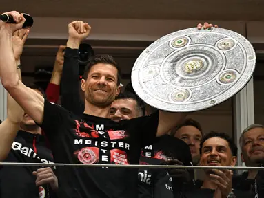 Pelatih Xabi Alonso menjadi salah satu orang yang paling berperan dalam gelar juara Bundesliga pertama Bayer Leverkusen. (AFP/Ina Fassbender)