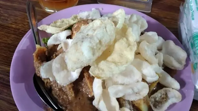 Rekomendasi Tempat Makan Lotek Enak di Jogja