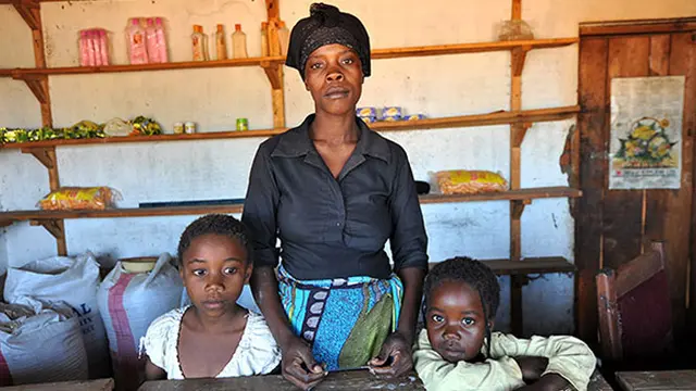 2-malawi-131222-c.jpg