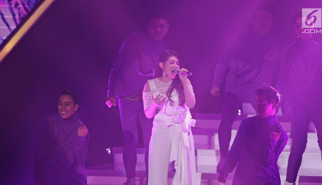 Foto Aksi Panggung Via Vallen Dan Zaskia Gotik Di Hut Ke 23 Indosiar Showbiz Liputan6 Com Via vallen juragan empang mp3 & mp4. zaskia gotik di hut ke 23 indosiar