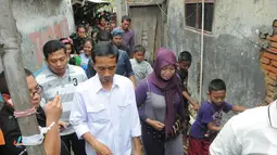 Dekati Kaum Buruh, Jokowi Jenguk Buruh yang Sakit