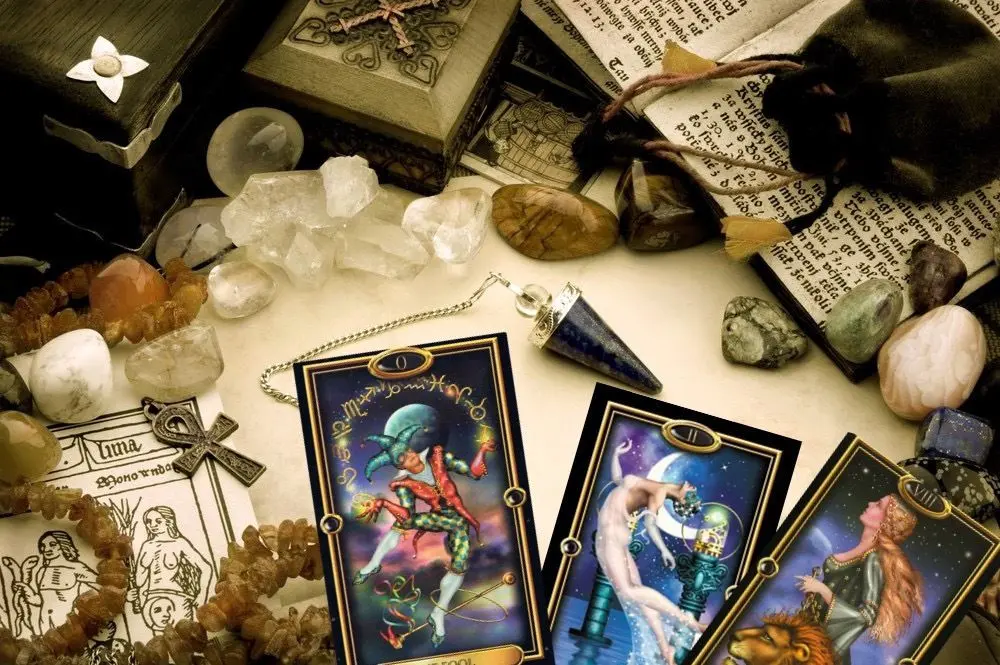 Ilustrasi tarot. (Sumber foto: gumtree.com)