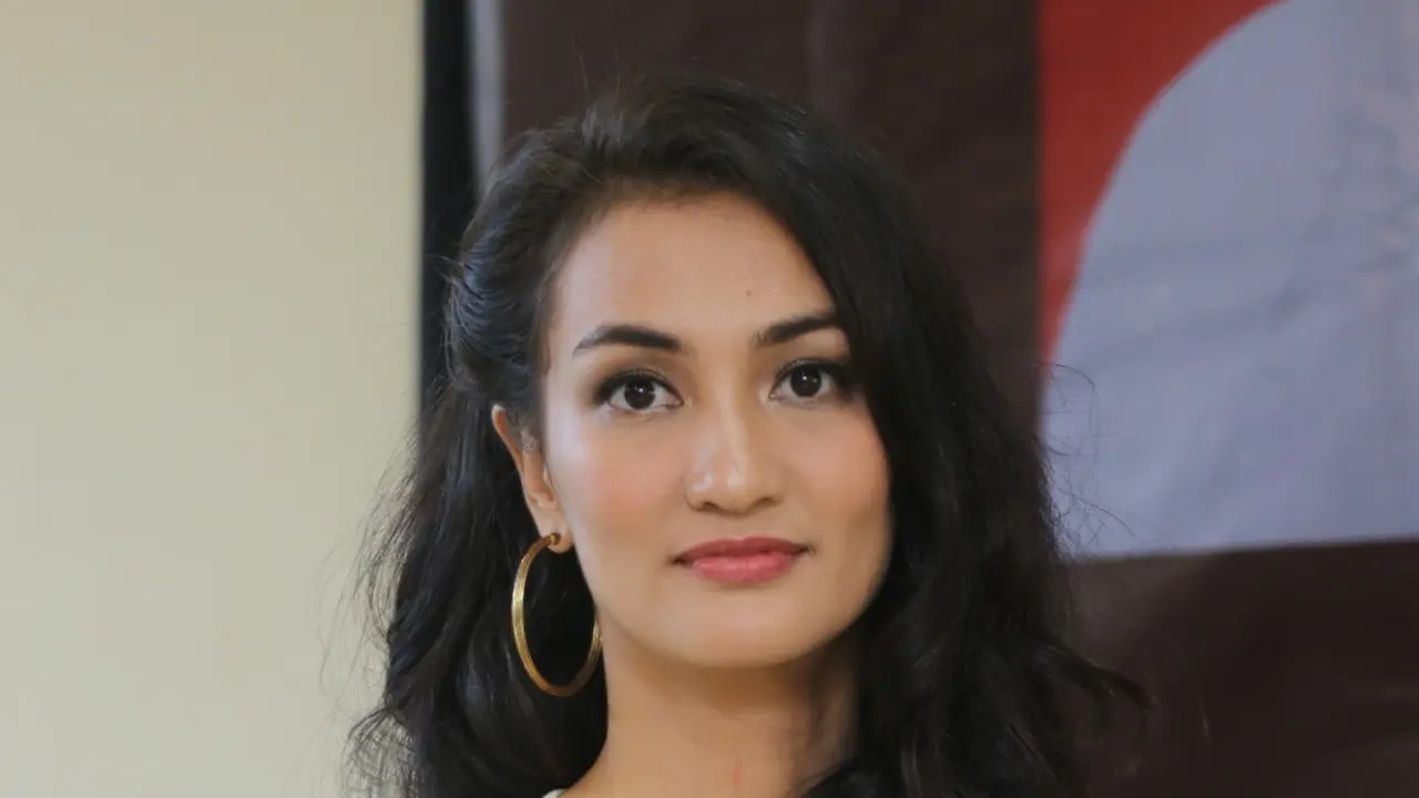 [Fimela] Atiqah Hasiholan