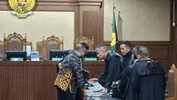 Vonis 4 Tahun Ibam, Ini Alasan Dissenting Opinion Dua Hakim