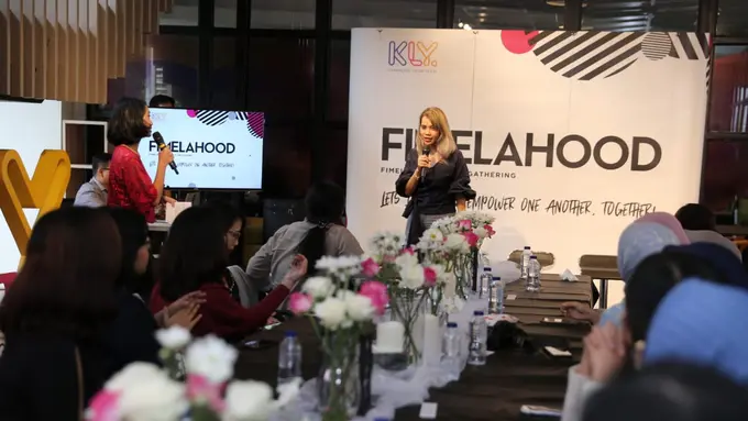 Yuk Gabung ke Komunitas Fimela.com, Fimelahood dengan Mendaftar ke Sini